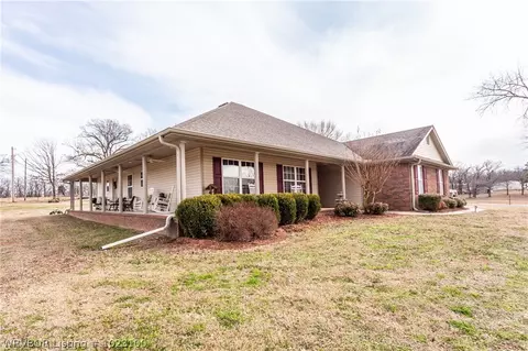 1704 Chapman Ct, Lavaca, AR 72941 photo 3