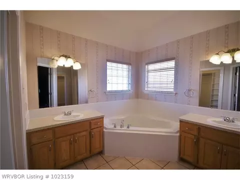 6912 Red Pine Dr, Fort Smith, AR 72916 photo 6