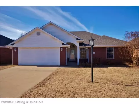 6912 Red Pine Dr, Fort Smith, AR 72916 photo 1