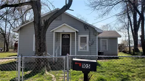 105 E Market St, Ozark, AR 72949 photo 1
