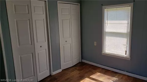 105 E Market St, Ozark, AR 72949 photo 8