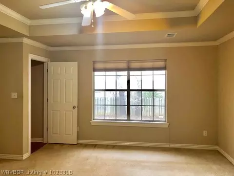 101 Elizabeth Ct, Barling, AR 72923 photo 8