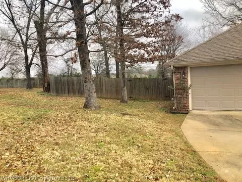 101 Elizabeth Ct, Barling, AR 72923 photo 15