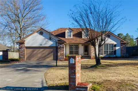 9911 Glen Flora Cir, Fort Smith, AR 72908 photo 1