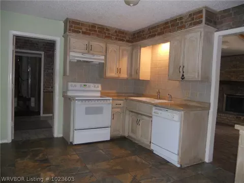 3221 S 57th St, Fort Smith, AR 72903 photo 18