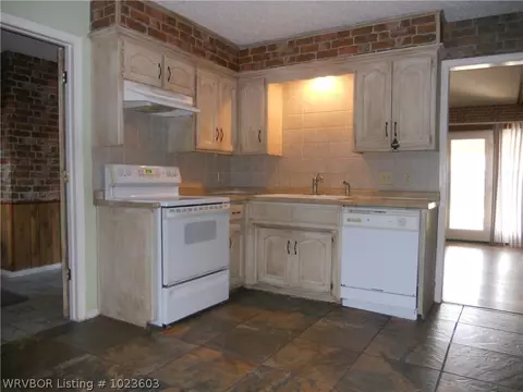 3221 S 57th St, Fort Smith, AR 72903 photo 8