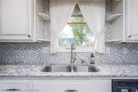 2500 Riviera Cir, Fort Smith, AR 72903 photo 7