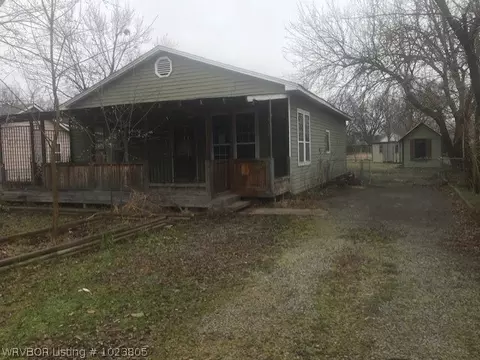 4023 Morris Dr, Fort Smith, AR 72904 photo 2