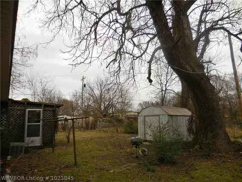 404 Main St, Bokoshe, OK 74930 photo 23