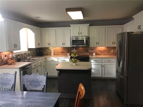 405 S 14th St, Lavaca, AR 72941 photo 5