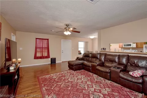 8532 Southridge Dr, Fort Smith, AR 72908 photo 3
