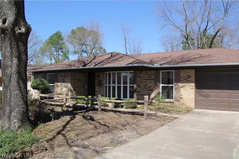 8201 Adam Dr, Fort Smith, AR 72903 photo 3