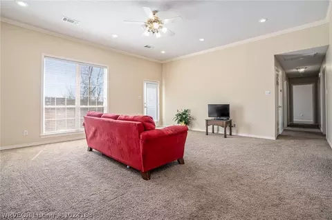 8704 Canopy Oaks Dr, Fort Smith, AR 72903 photo 3