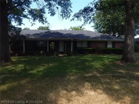 3817 S S St, Fort Smith, AR 72903 photo 2
