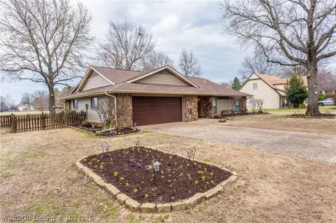 2709 Roxbury Ln, Fort Smith, AR 72908 photo 3