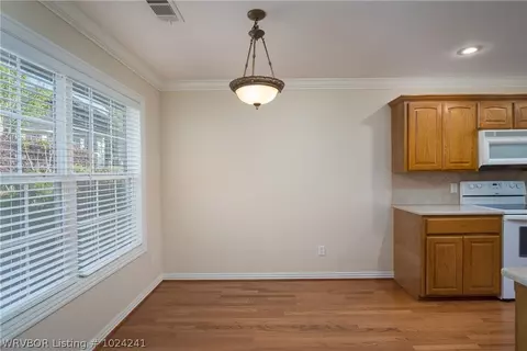 1101 Elizabeth Ln, Fort Smith, AR 72903 photo 3