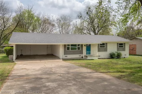 2815 S 33rd St, Fort Smith, AR 72903 photo 2
