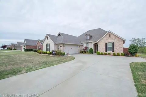 8107 Bridgewood Ln, Fort Smith, AR 72916 photo 2