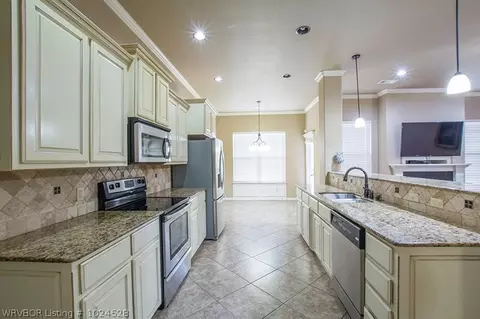 8107 Bridgewood Ln, Fort Smith, AR 72916 photo 6