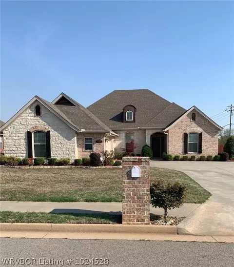 8107 Bridgewood Ln, Fort Smith, AR 72916 photo 1