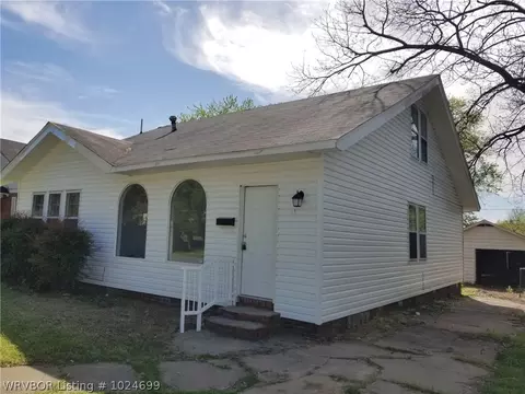 605 Clifton Ct, Fort Smith, AR 72903 photo 2