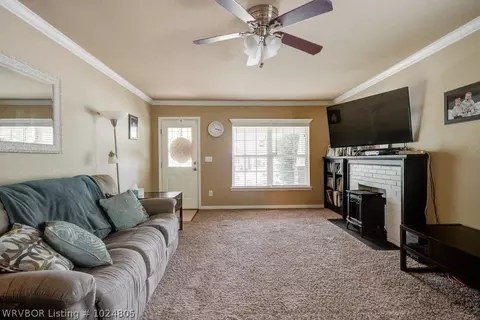2124 S M St, Fort Smith, AR 72901 photo 6