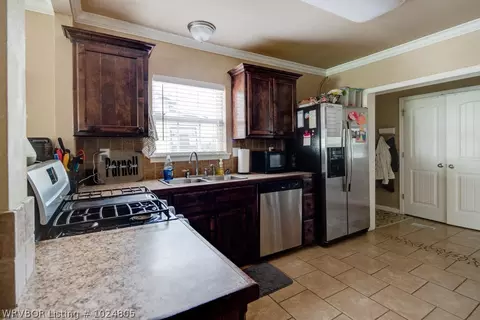 2124 S M St, Fort Smith, AR 72901 photo 8