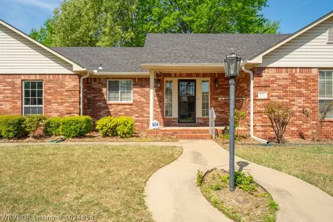 8120 Meadow Dr, Fort Smith, AR 72908 photo 2