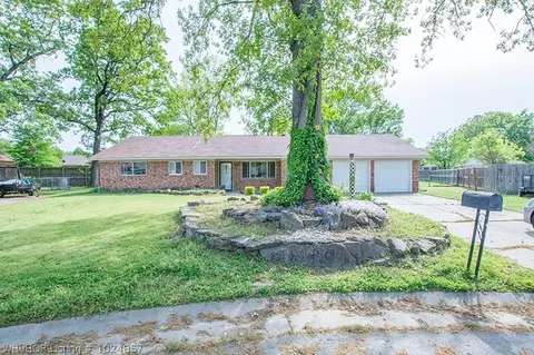 8530 S 17th St, Fort Smith, AR 72908 photo 1