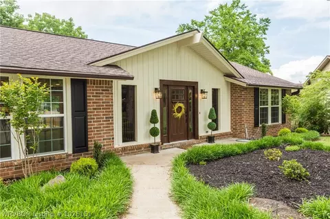 7401 Oxford Pl, Fort Smith, AR 72903 photo 1