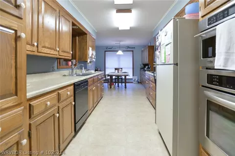 10404 Braemar Cir, Fort Smith, AR 72908 photo 8