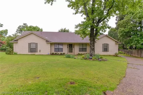 10404 Braemar Cir, Fort Smith, AR 72908 photo 1