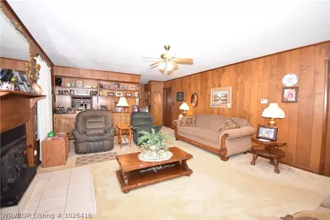 1502 Bryan St, Paris, AR 72855 photo 4