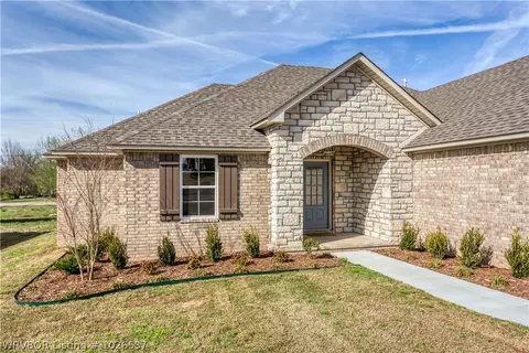 2616 Carly Dr, Lavaca, AR 72941 photo 4