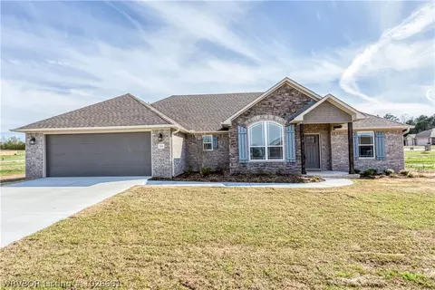 2811 Turtle Creek Dr, Lavaca, AR 72941 photo 1