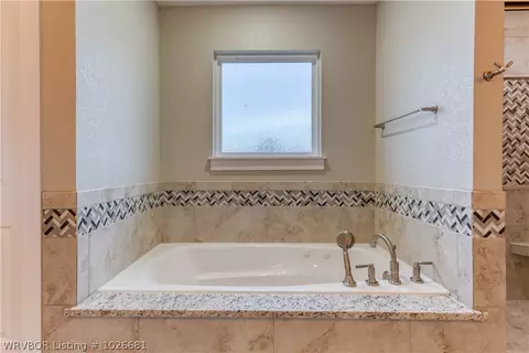 2811 Turtle Creek Dr, Lavaca, AR 72941 photo 17