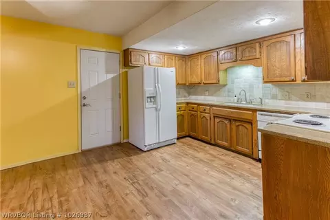 3220 Village Rd, Fort Smith, AR 72903 photo 6