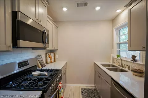 2017 S W St, Fort Smith, AR 72901 photo 12