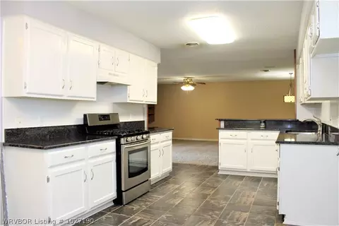 2008 Queensbury Way, Fort Smith, AR 72908 photo 11