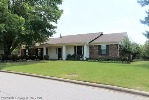 2008 Queensbury Way, Fort Smith, AR 72908 photo 1