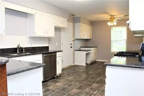 2008 Queensbury Way, Fort Smith, AR 72908 photo 10