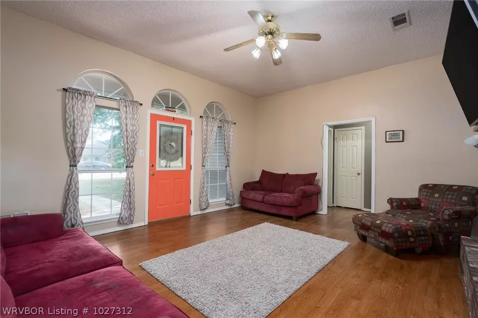  1800 Oakview Dr, Lavaca, AR 72941 photo 5