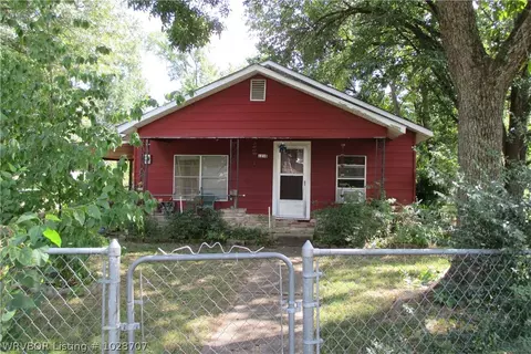 1210 Academy St, Paris, AR 72855 photo 2