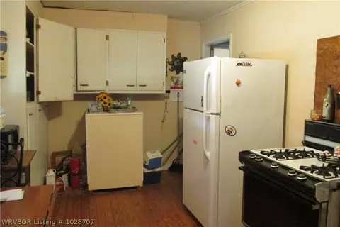 1210 Academy St, Paris, AR 72855 photo 13