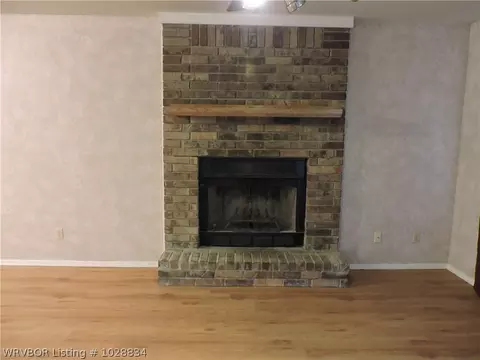 3301 S 68th Cir, Fort Smith, AR 72903 photo 4