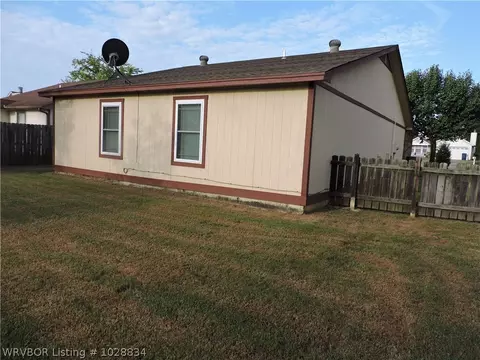 3301 S 68th Cir, Fort Smith, AR 72903 photo 28