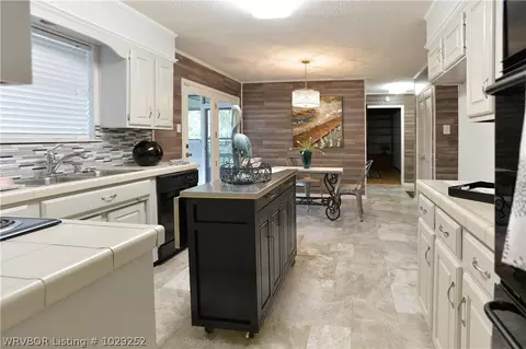 10613 Meandering Way, Fort Smith, AR 72903 photo 6