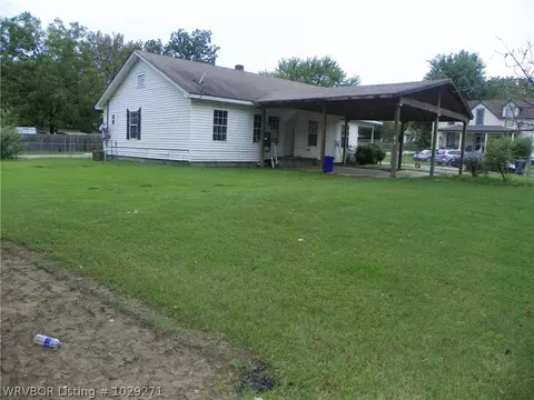 2300 Pryor Ave, Fort Smith, AR 72904 photo 4