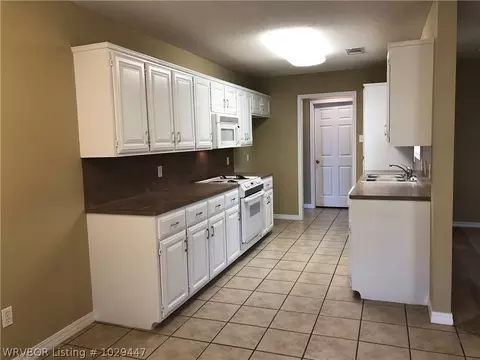 9709 E Pointe Dr, Fort Smith, AR 72903 photo 8