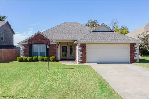 321 Skagway Ln, Barling, AR 72923 photo 1